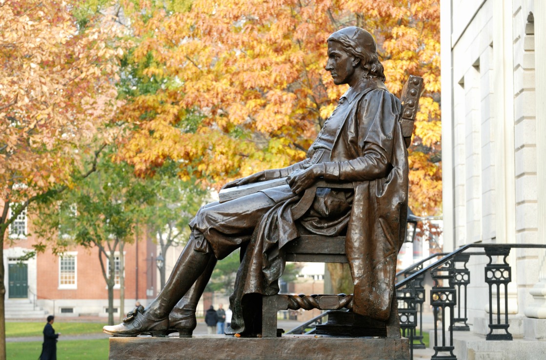 John Harvard Statue an der Harvard-Universität in Boston